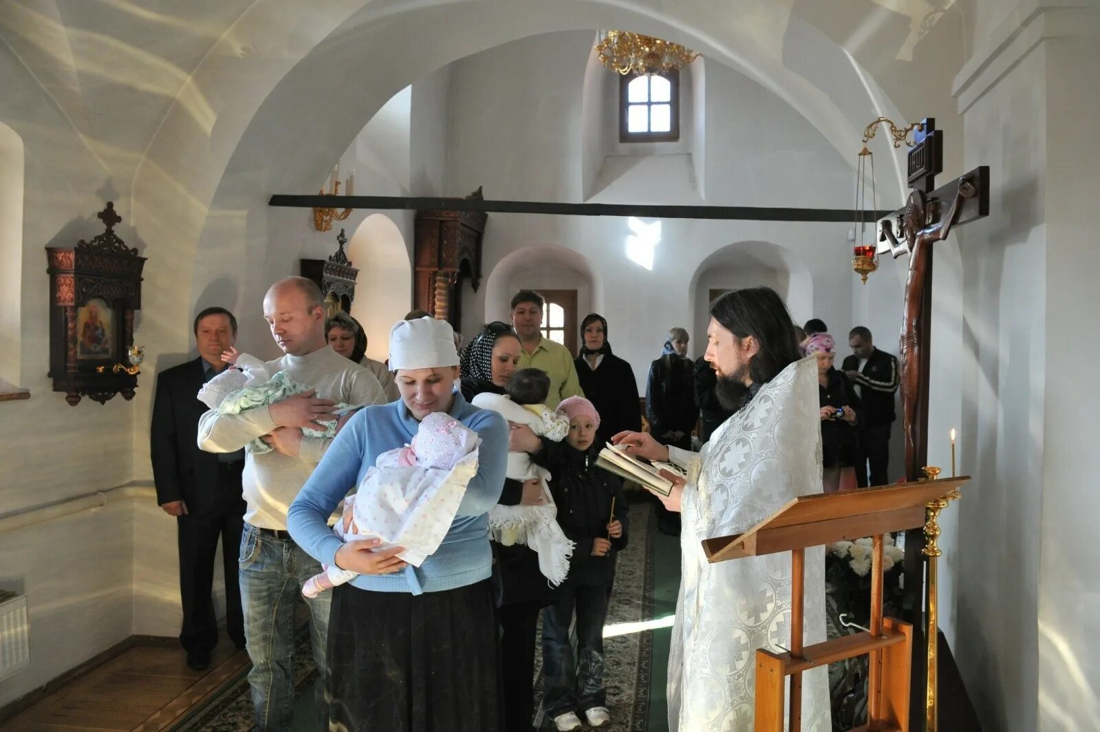 Покровский монастырь подворье в Марково. Подворье Марково Покровского женского монастыря. Клирики Покровского монастыря. Хотьковский Покровский женский монастырь подворье. Хотьковский женский монастырь расписание