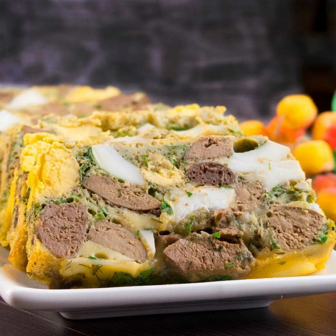Печеночный рецепты с фото. Румынский дроб. Дроб с куриной печенью. Запеканка с куриной печенью. Дроб с куриной печенью и яйцами.