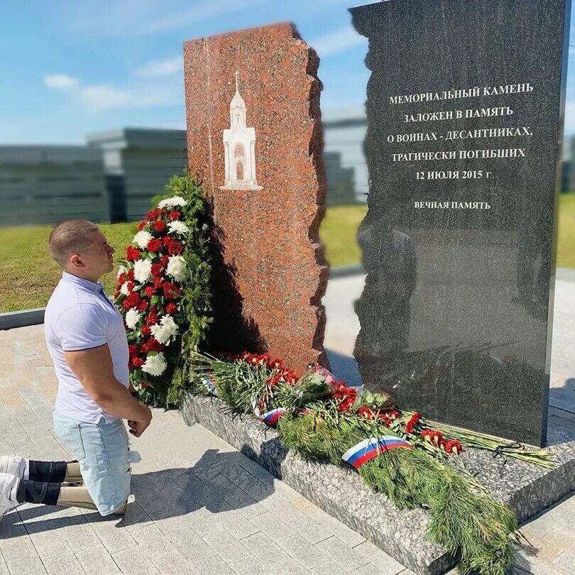 Гибнут какое время. Трагедия в Омске обрушение казармы 2015.