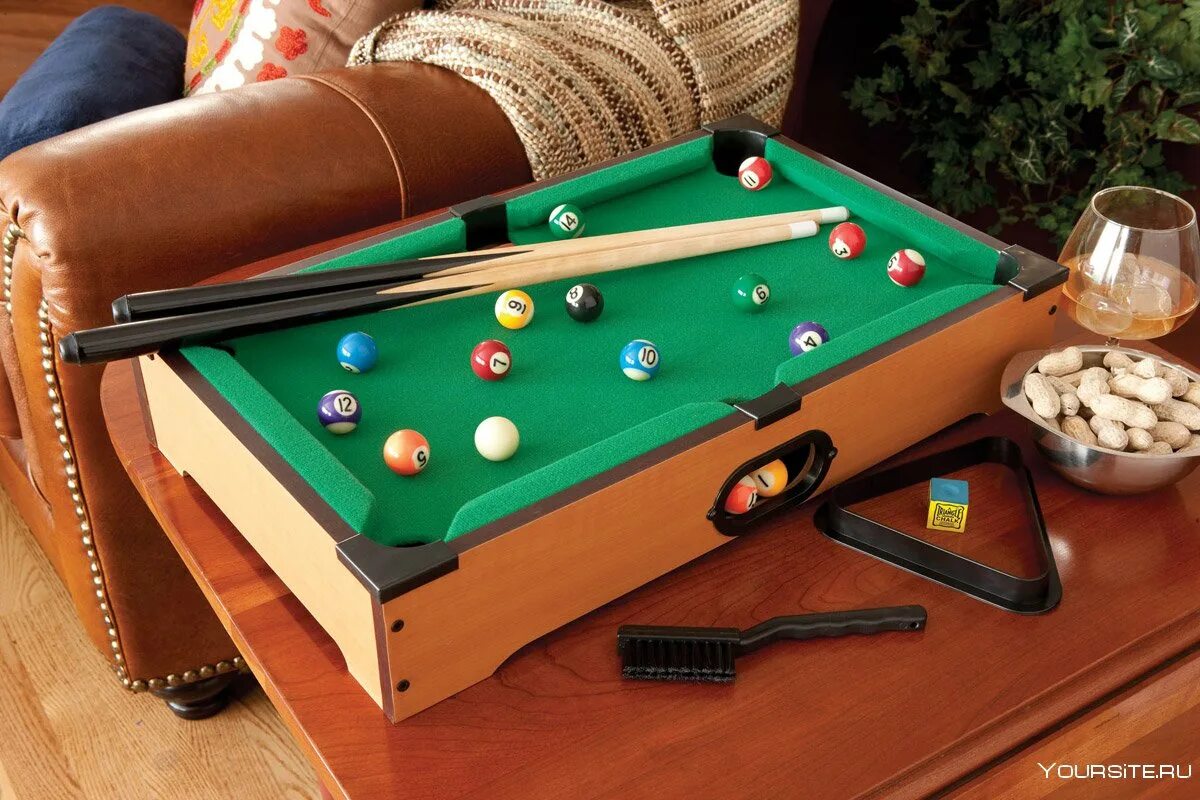 Мини игры бильярд. Pool Table настольный бильярд. Настольный мини-бильярд Tabletop. Бильярд мини пул 1700. Настольный бильярд Kari i94678.