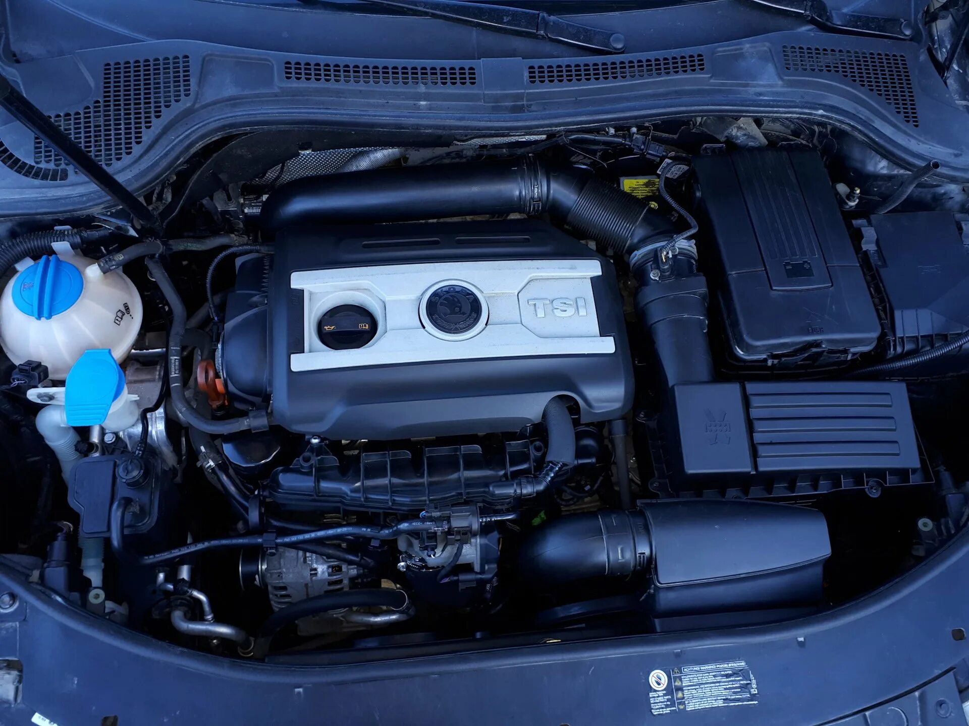 Двигатель шкода 1. Шкода октавия а5 1. 8 tsi. 8 tsi. Мотор tsi 1.