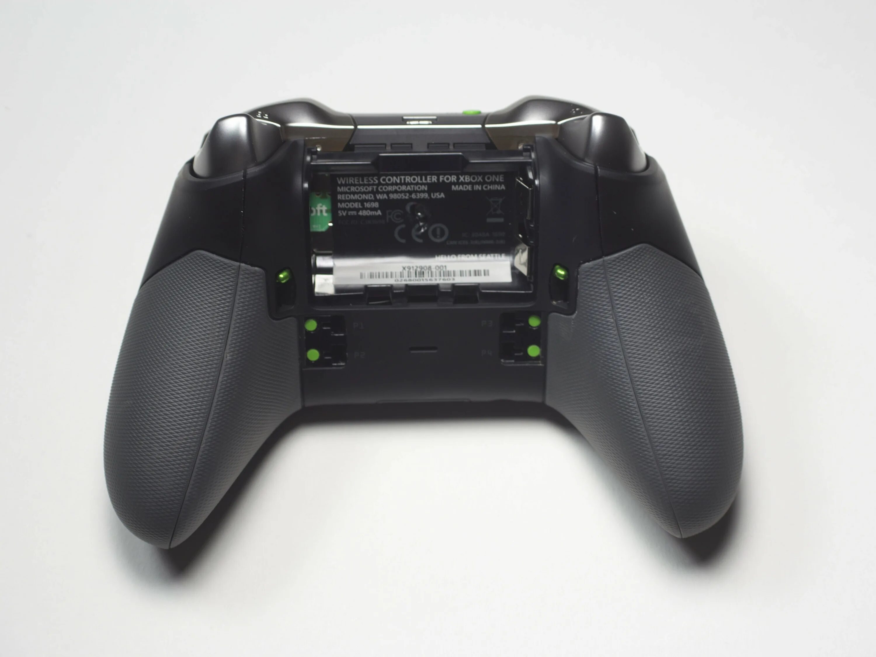 Xbox Elite Controller 1. Xbox one Elite Controller. Xbox Elite Controller 1 аккумулятор. Xbox one Elite Controller батарейки. Control 01
