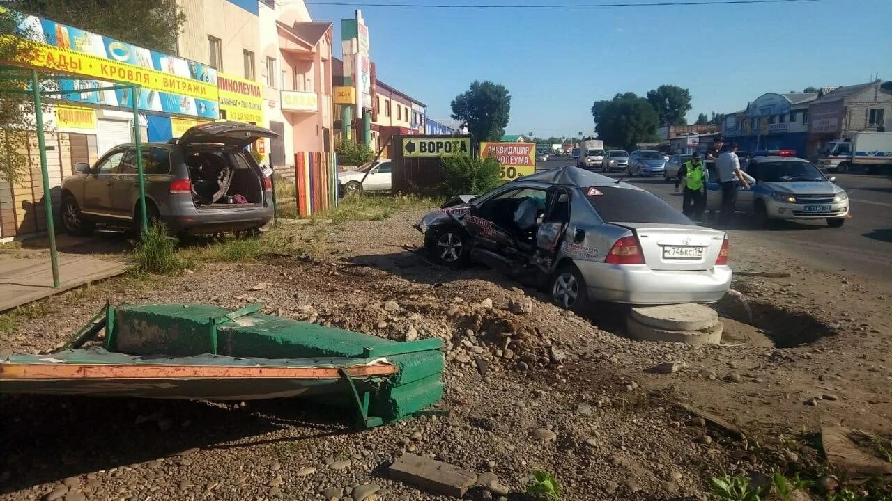 Что произошло в абакане сегодня. ДТП В Абакане сегодняшнее..