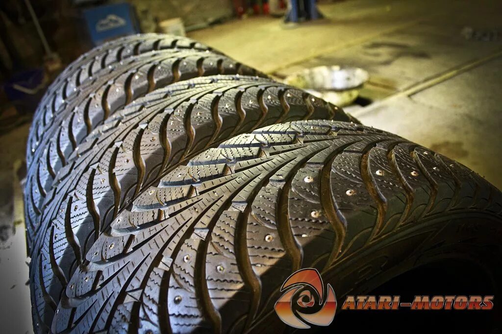 Купить шины йошкар. Шины Goodyear 16 205 55 зимняя. 205/55 R16 Goodyear шипованная. Гудиер шиповка 285/60 r18. Ремонтные шипы Гудиер Ультрагрип р16.