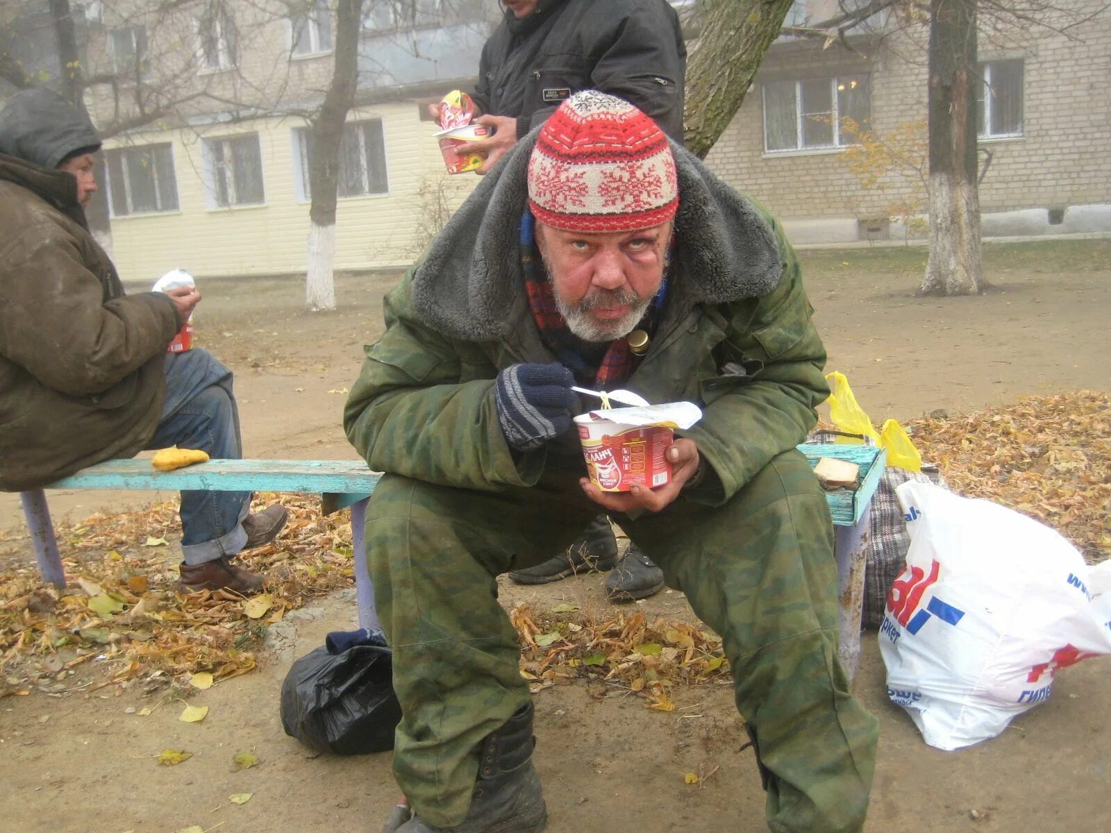 мало обеспеченые семьи. поддержка малоимущих государство. гос помощь малоимущим. гос помощь малоимущим. гос помощь малоимущим.