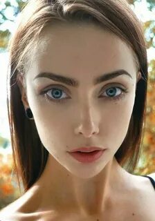 Большие глаза большие губы