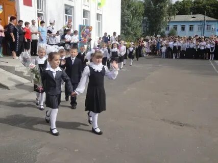 Школьный порог