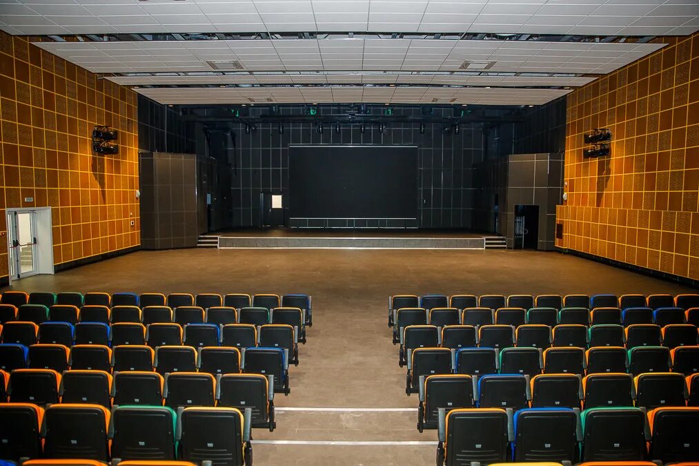 Новый садик. Виадук новый уренгой спортивная площадка. Дворец спорта багратион в можайске. Стеллажи для библиотеки нового поколения. Гимназия 212 екатеринбург-париж внутри.