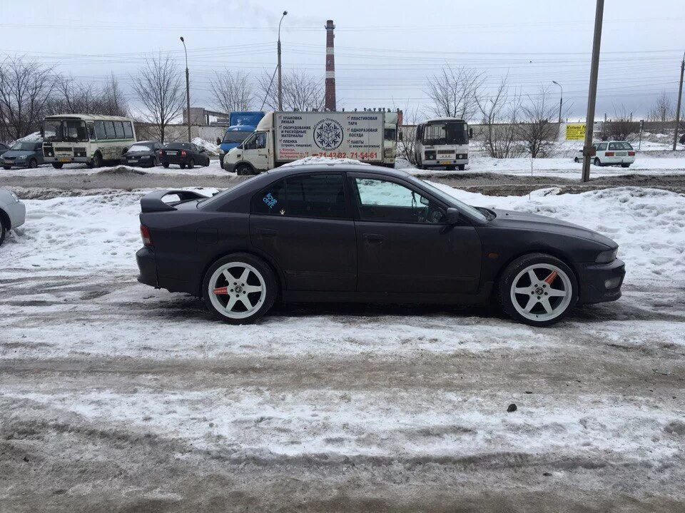 Галант 8 на бронзовых дисках. Диски на митсубиси галант 8. Galant 8 r17. Mitsubishi galant 8 r18. Mitsubishi galant r18.