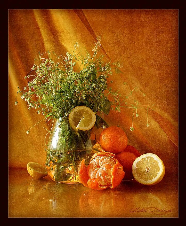 Эмоциональный натюрморт. Радостный натюрморт. Натюрморт выражающий праздничное настроение. Натюрморт радостный и грустный. Натюрморт в праздничном настроении.