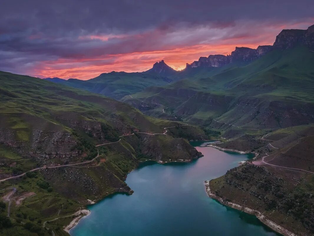 Гижгит. Озеро гижгит кабардино балкария. Гижгит. Озеро гижгит кабардино балкария. Озеро кижгид кабардино балкария.