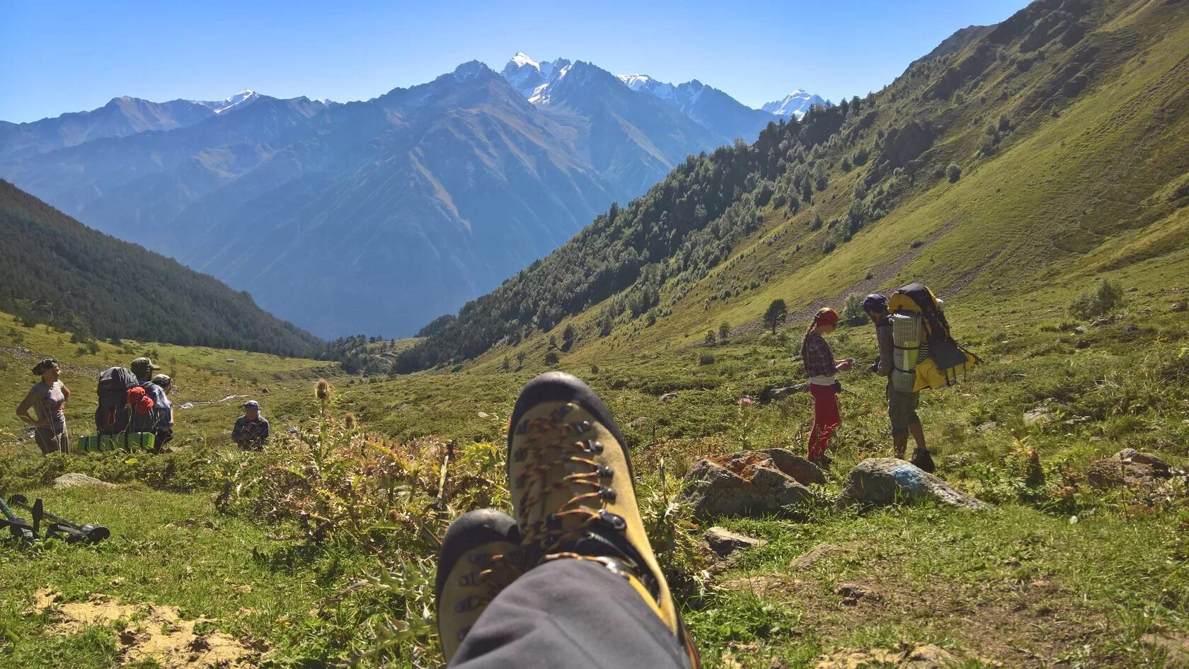 Республика алтай туристы. Архыз туристы. Hiking теберда архыз. Горный туризм летом. Алтайский край горный туризм.