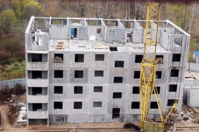 Многоэтажка дом в воронеже. Красный аксай 13 литер. Стройка многоэтажки. Ход строительства жк центральный 31-1 железнодорожный. Тридевяткино достройка.