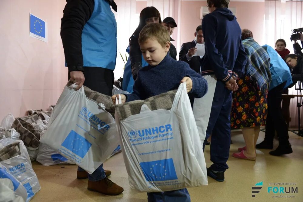 Жилье вынужденным переселенцам. Социальная поддержка беженцев. Вынужденные переселенцы. Социальная защита беженцев и переселенцев. Социальная поддержка беженцев и вынужденных переселенцев.