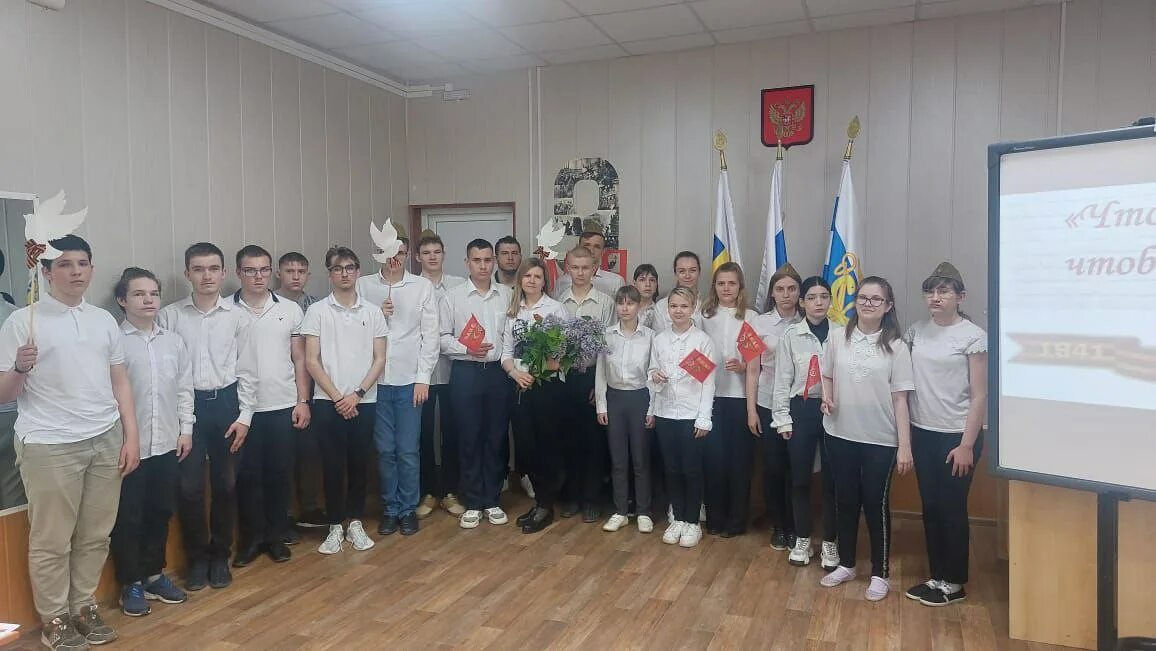 Школа номер 3 таганрог. Школа 4 таганрог. Школы таганрога. Английская школа таганрог. Школа 9 таганрог фото.