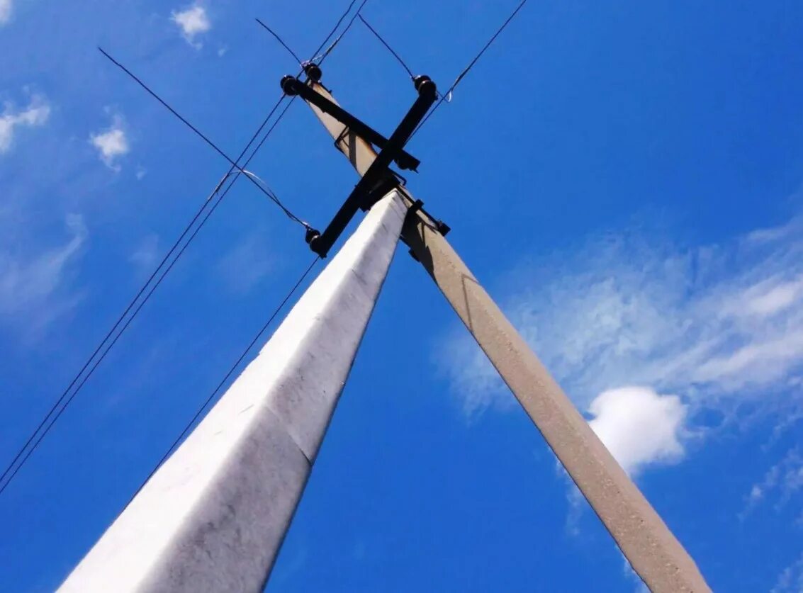 Опора пб110-2. Опора жб линии электропередачи. Железобетонные лэп. Опоры вл 10 кв св-110-5. Траверсы на железобетонные опоры 110кв.