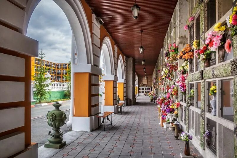 Ниши в колумбариях в москве. Колумбарий николо-архангельского кладбища. Колумбарий найт сити. Познанский колумбарий донское. Колумбарий в москве.