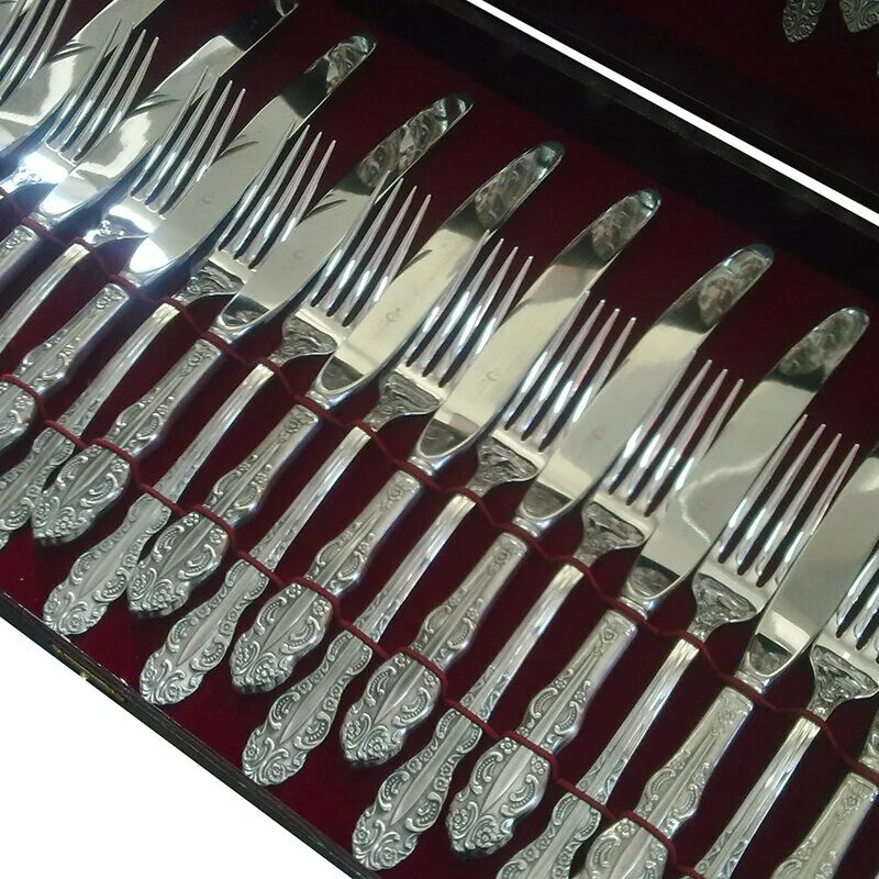 столовые приборы пламя мельхиор кольчугино. кольчугино столовые. кольчугино приборы. советские столовые приборы мнц. кольчугинский мельхиор столовые приборы 12 персон.