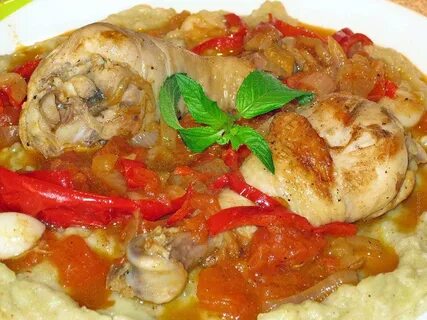 Курица с баклажанами на сковороде