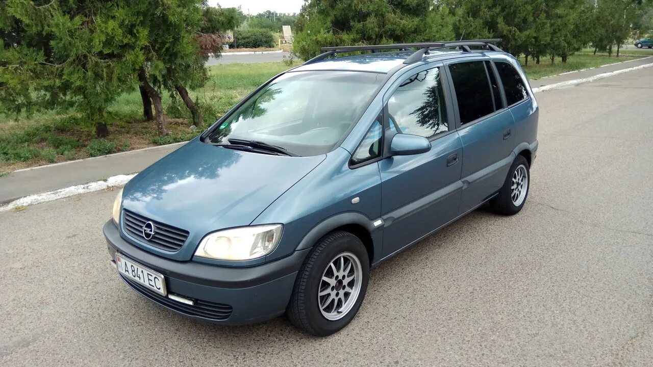 Куплю зафира 1.8 бензин. Опель Зафира 2000. Opel Zafira 2000-2003. Опель Зафира 2003 1.8 бензин. Опель Зафира 2000г.