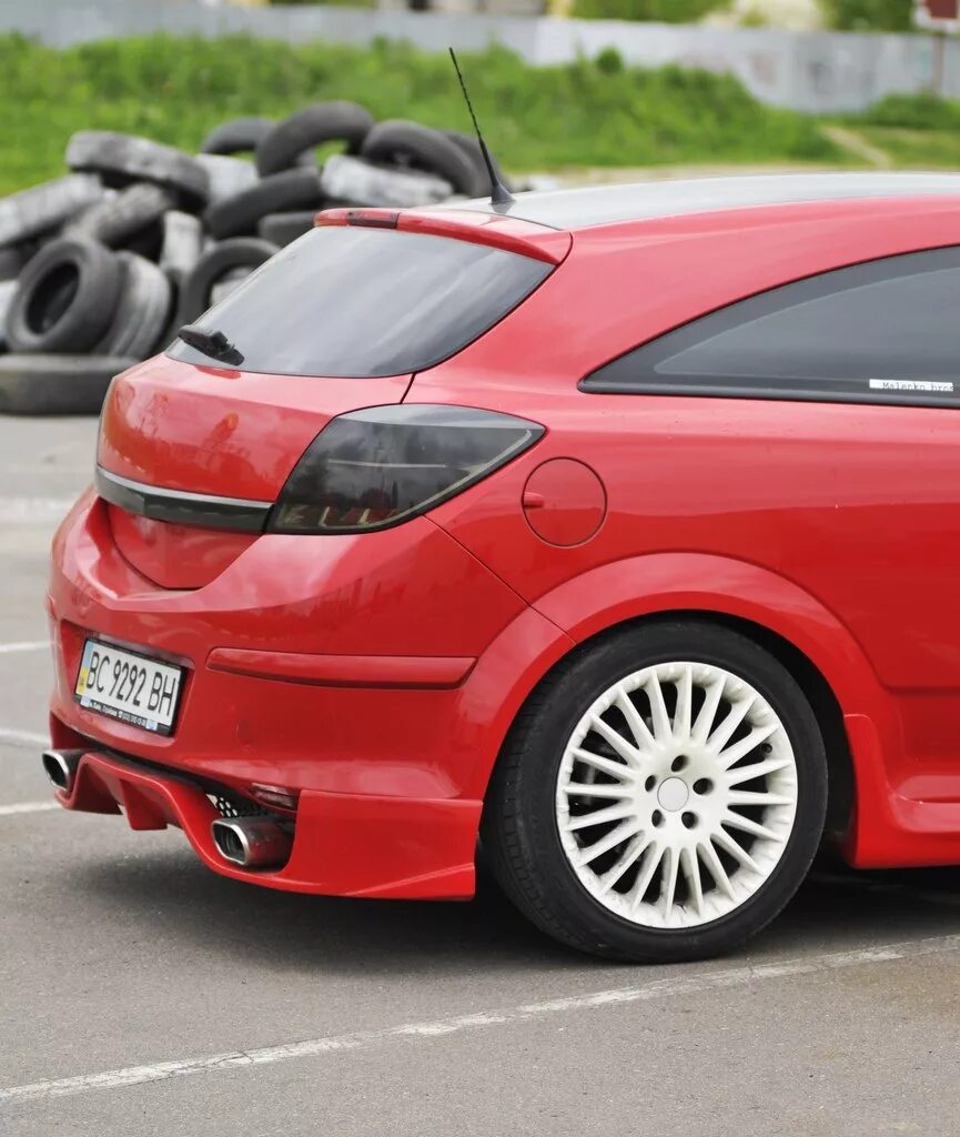 Opel Astra обвес. Opel Astra h GTC обвес. Opel Astra GTC 2009. Opel Astra GTC 2008 обвес.