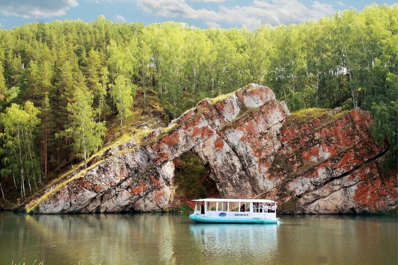 Сайт каменска уральского свердловской области. Каменные ворота Каменск Уральский. Исеть река Каменск-Уральский каменные ворота. Каменск-Уральский кораблик по Исети. Каменный мост Каменск Уральский.