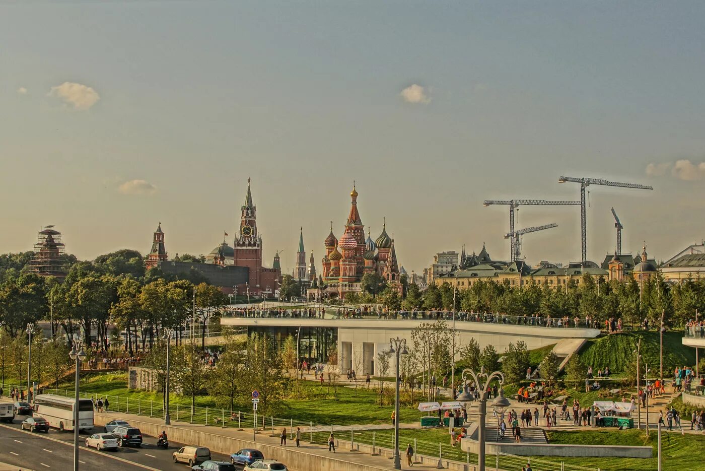 Парк Зарядье в Москве. Кремль Зарядье. Парк Зарядье вид. Парк Зарядье панорама. Нунча зарядье