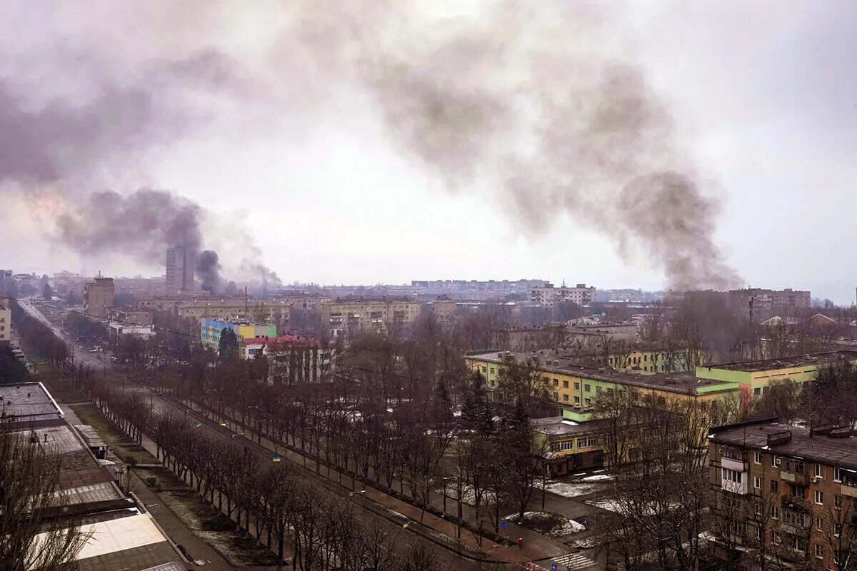Украинцы донецка. Мариуполь после обстрела 2022. Мариуполь после бомбежки 2022.