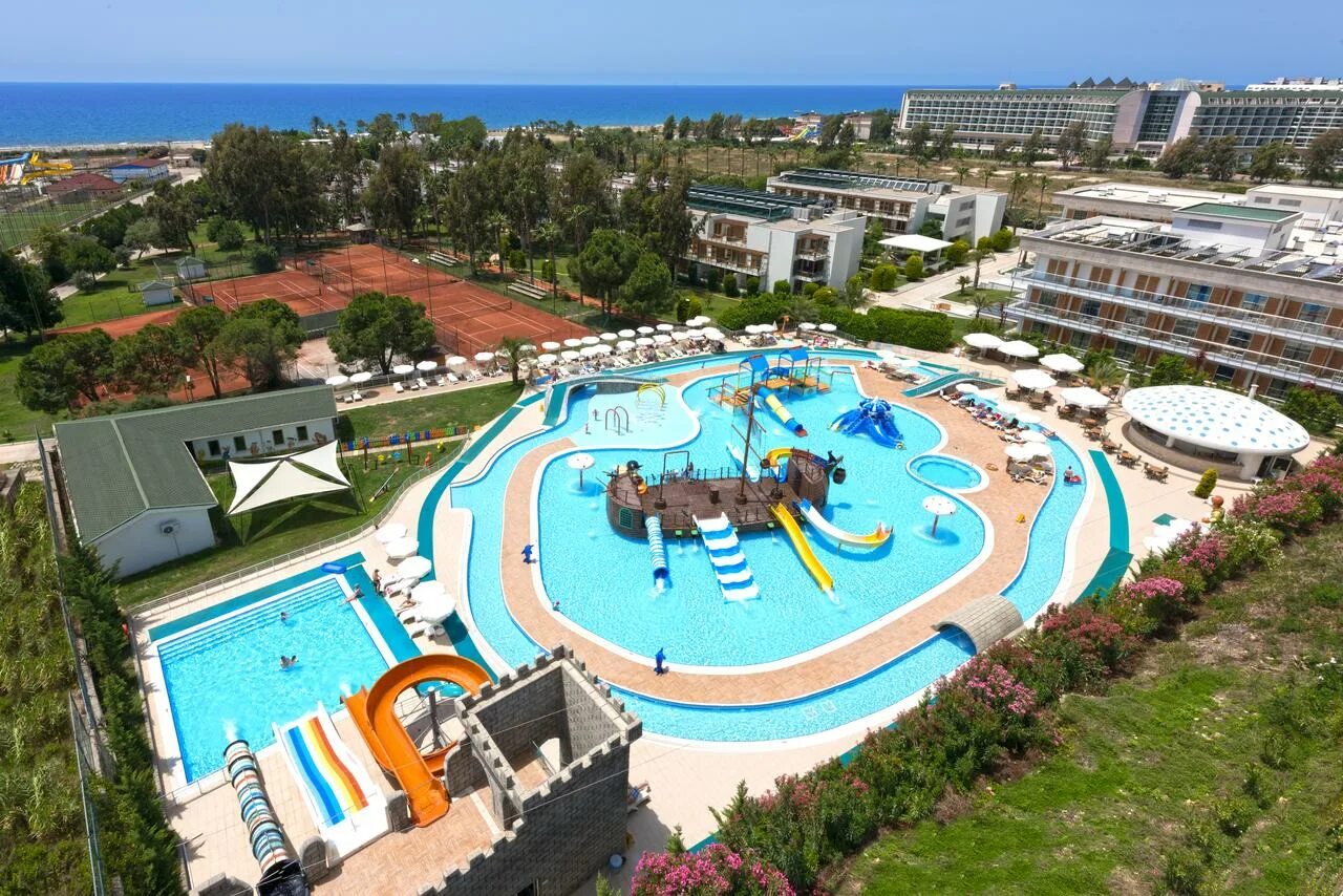 Larissa holiday beach club 4. Клаб холидей вилладж отель турция. Конаклы отель ларисса холидей. Club kastalia holiday village 5* пляж. Сиде отель сиделия клаб.