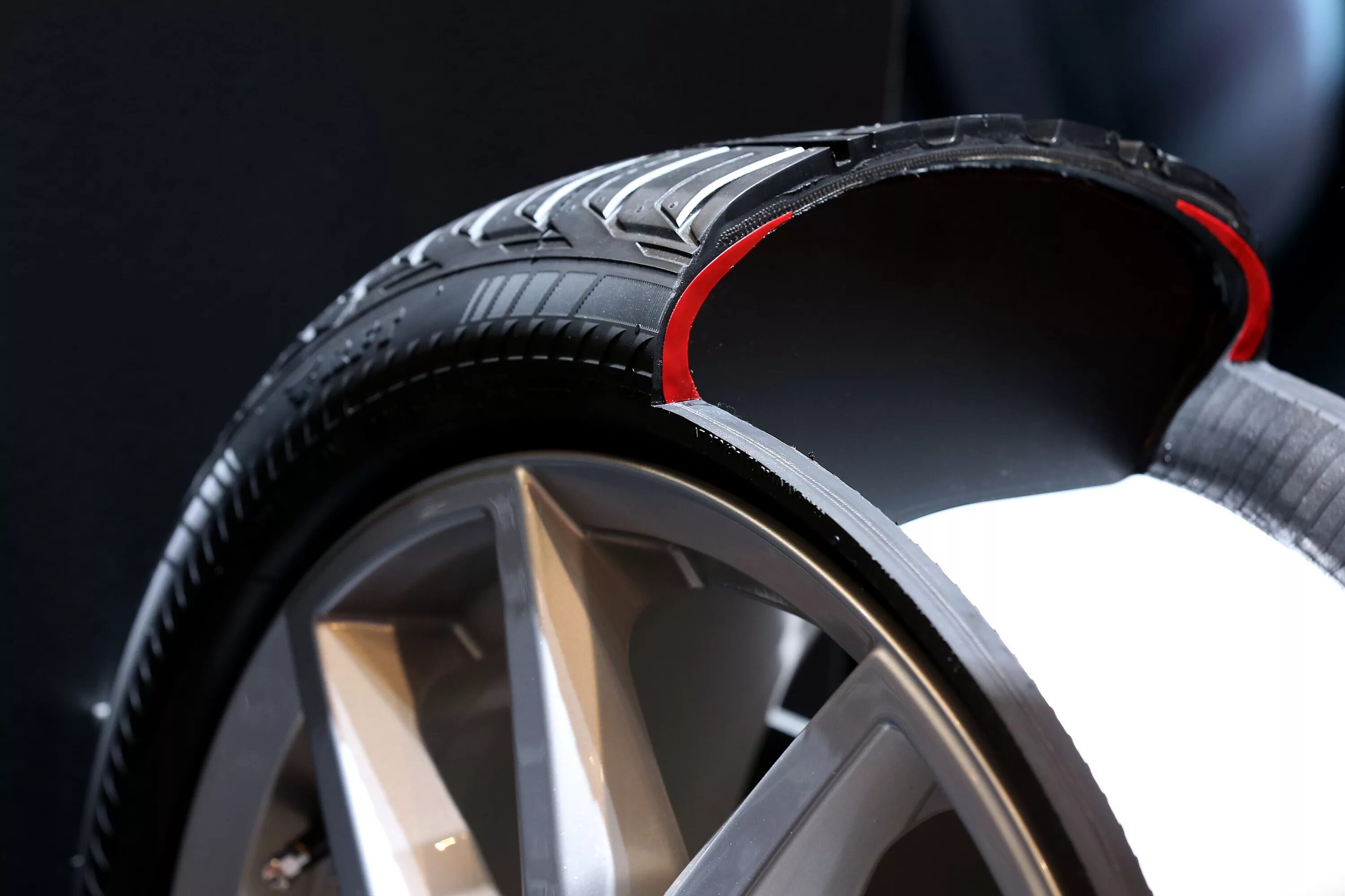 Зимний ранфлет. Bridgestone runflat. driveguard bridgestone. резина бриджстоун driveguard. зимняя резина ранфлет r18 на бмв.