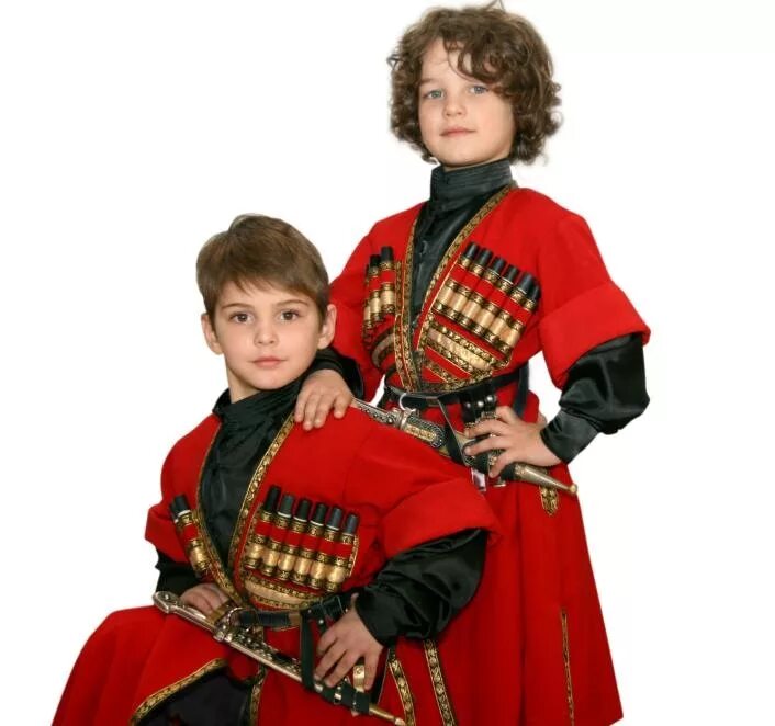 Ребенок осетин. Грузинский костюм детский. Грузинский национальный костюм для мальчика. Осетинские дети в национальных костюмах. Грузинские дети в национальных костюмах.