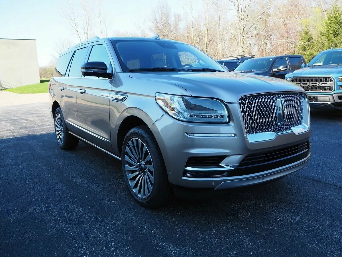 Lincoln navigator 2022. 2019 navigator. Lincoln navigator 2019 lexani 28. Lincoln 2019 navigator suv. Lincoln navigator 2019 black label.