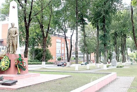 Аллея памятников