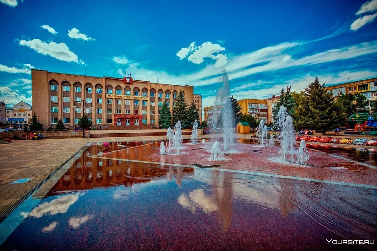 Кчр г черкесск. Город черкесск карачаево-черкесской республики. Стелла дружбы народов черкесск. Карачаево черкессия черкесск. Столица кчр черкесск.