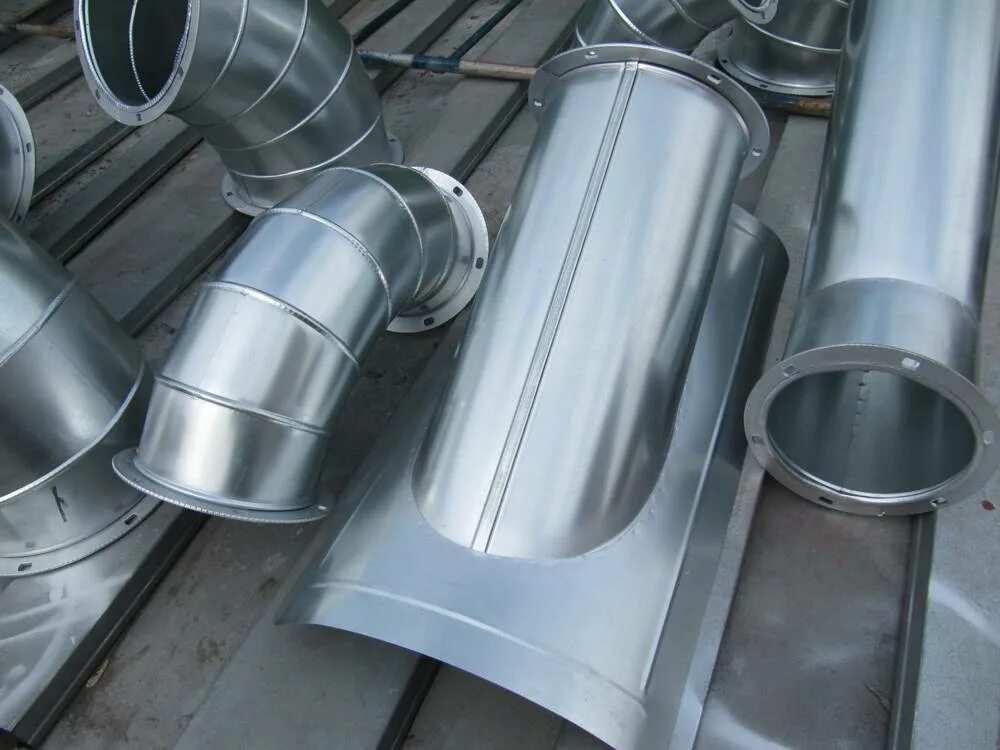 Монтаж воздуховодов вентиляции. Окожушка тройник вентиляционный. Крепления для воздуховодов 2 кгв. Окожушка воздуховодов. Окожушивание воздуховодов.