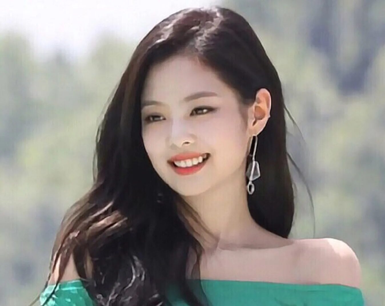 Black pink jennie ice cream. Дженни кпоп. Jenny ki. Синтия леннон фото. Дженни blackpink.