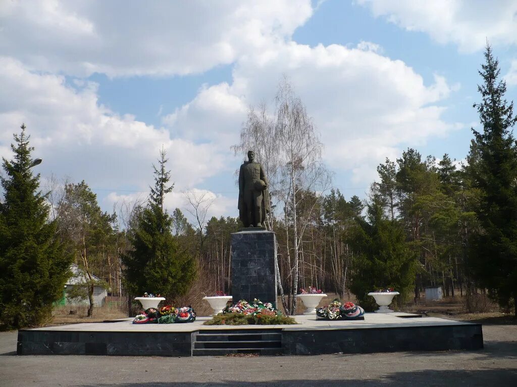 Кетово Курганская область. Кетовский район Курганской области. Курганская область Кетовский район, с. Кетово. Кетово Курганская область памятник Победы.