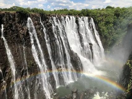 Самый полноводный водопад в мире