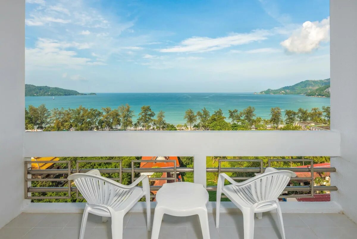 Andaman beach suites. Андаман Пхукет. Андаман Бич. Андаман Бич Сьютс. Номер Andaman Sea view.