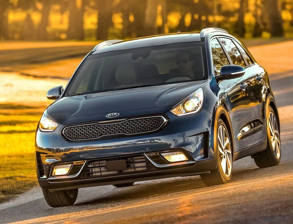 Kia Niro. Kia Niro Hybrid. Kia Niro 2017. Киа Ниро гибрид. Кия гибрид