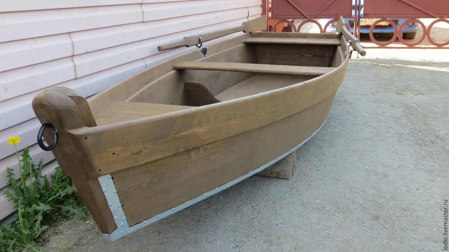Лодка весельная деревянная. Весельные лодки из дерева. Узкая лодка деревянная 5 м. Деревянная лодка 4,5 м. Купить бу лодку нижний новгород