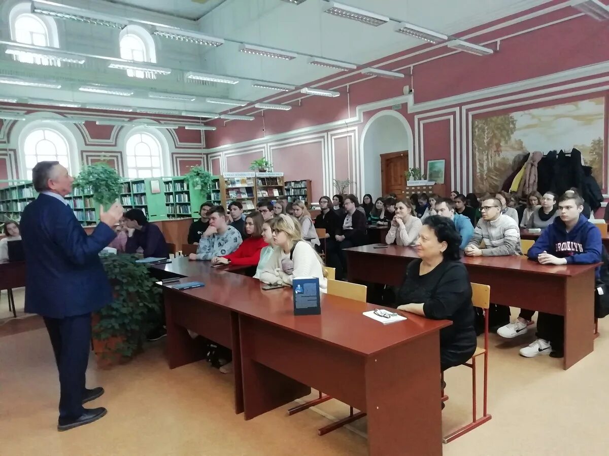 А. Южный университет ростов. Рязань вуз есенина. Рязанский государственный университет имени с. Рязанский государственный университет имени есенина фото.