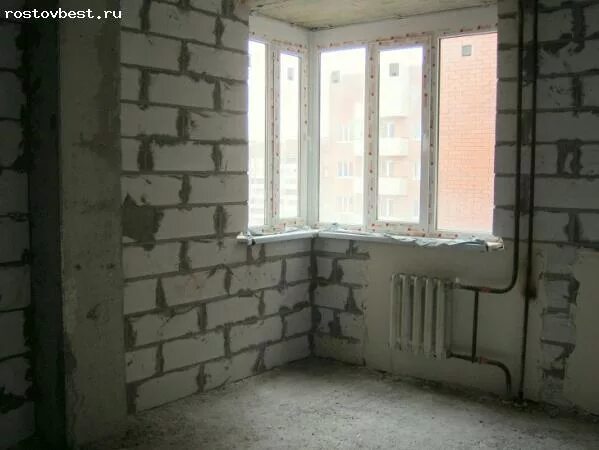 Стройвариант квартиры с кладовкой. Стройвариант с лоджией. Строй вариант групп. Черновая отделка уютный. Ростов горсоветская 57а.