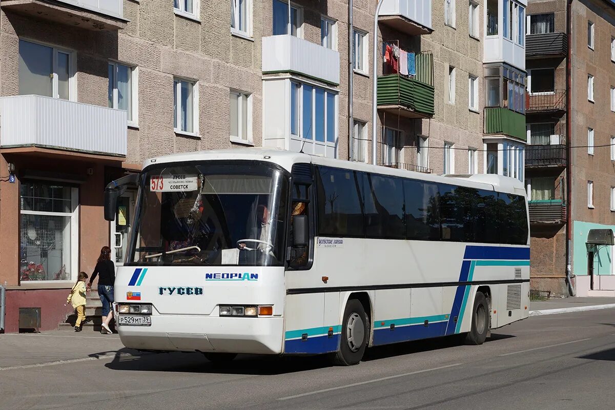 Автовокзал гусев калининград. Автобус Гусев Калининград 680 э. Автобус Гусев Калининград. 680э Калининград Гусев. Автобус 680э Калининград Черняховск.