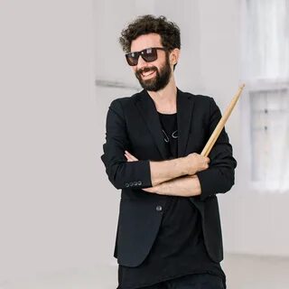 Proud Official Member of The PineApple Family🍍 I am a drummer. 