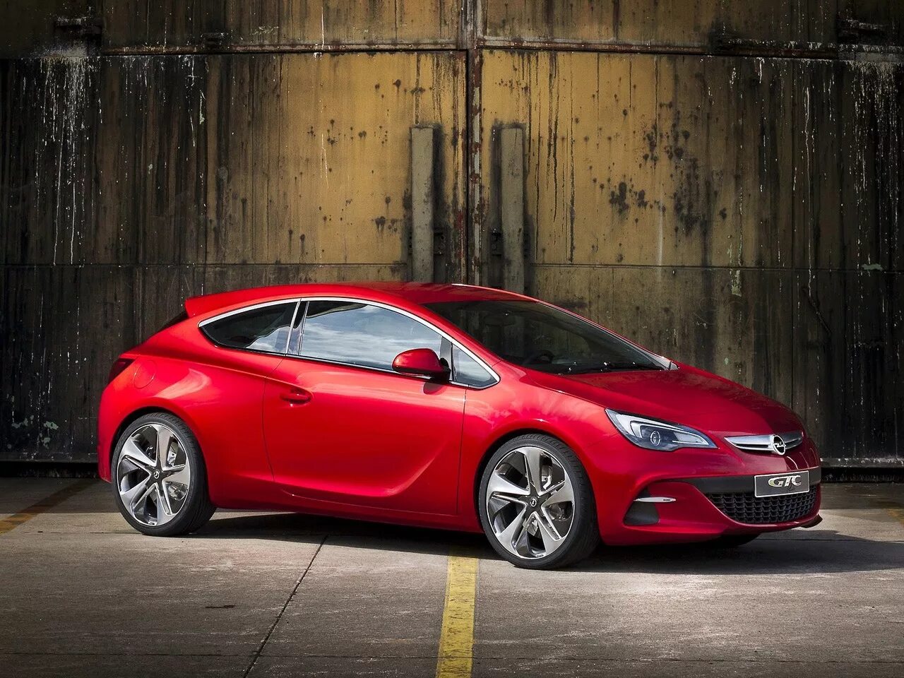 Opel Astra GTC. Opel Astra GTC Coupe. Opel Astra GTC красная. Опель джитиси