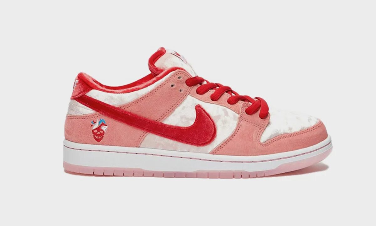 Nike Dunk SB женские. Nike Dunk Pink. Nike Dunk Low розовые. Nike Dunk Low Pink Velvet. Найк с сердечками