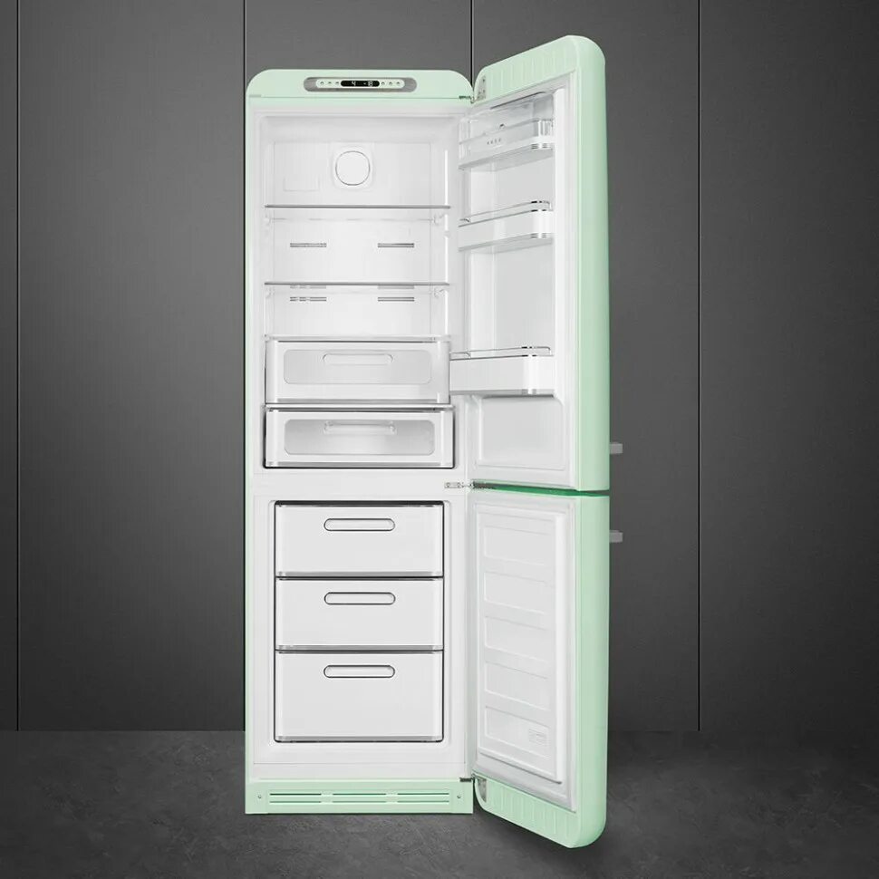 En 001. Холодильник Smeg fab50rcrb. Smeg fab32rcr5. Холодильник Smeg c8175tne. Холодильник Smeg Fab 32rrd5.