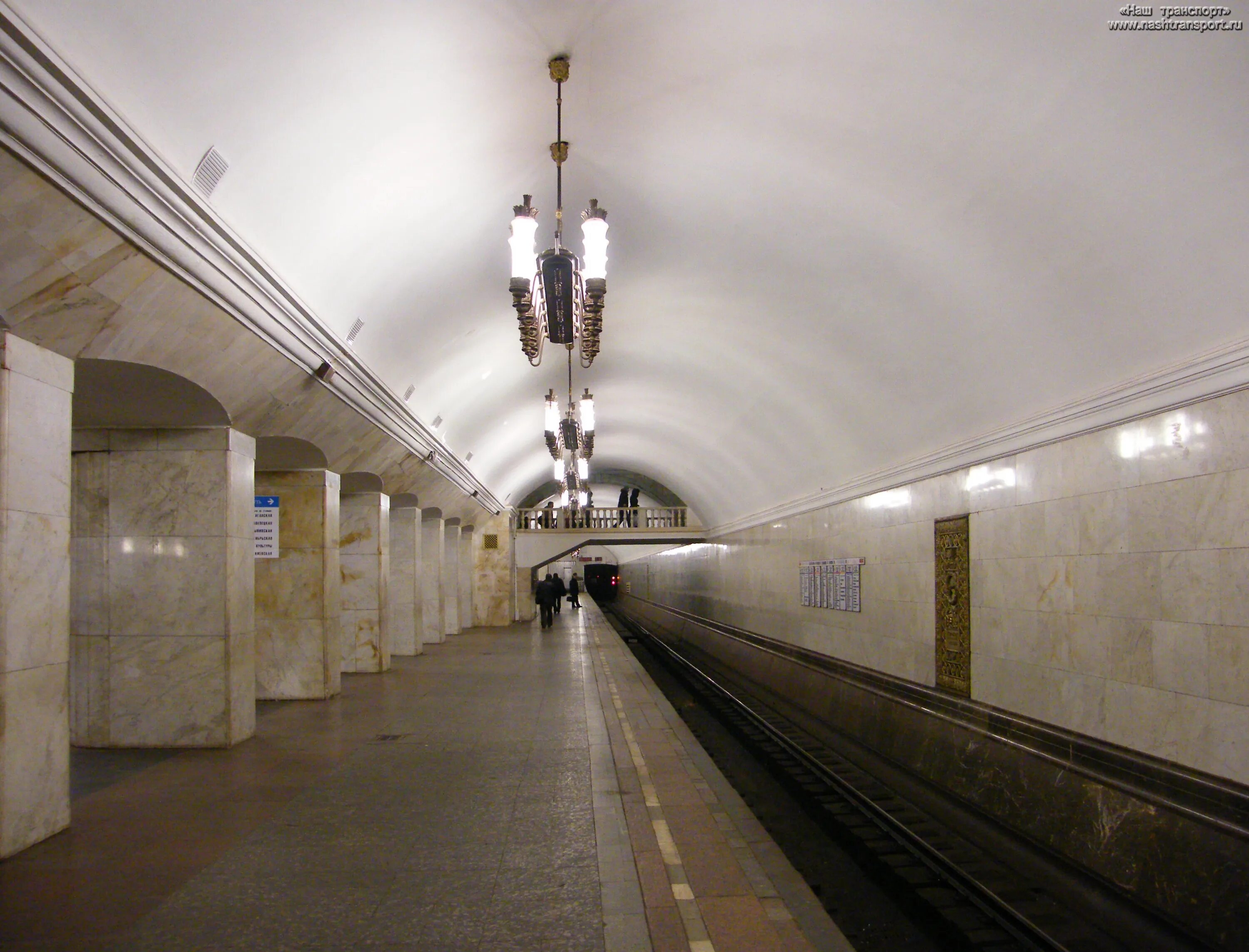 Станция Московского метрополитена Арбатско-Покровской линии Курская. Курская (станция метро, Арбатско-Покровская линия). Курская линия станция метро. Метро Курская Арбатско Покровская 20 века.