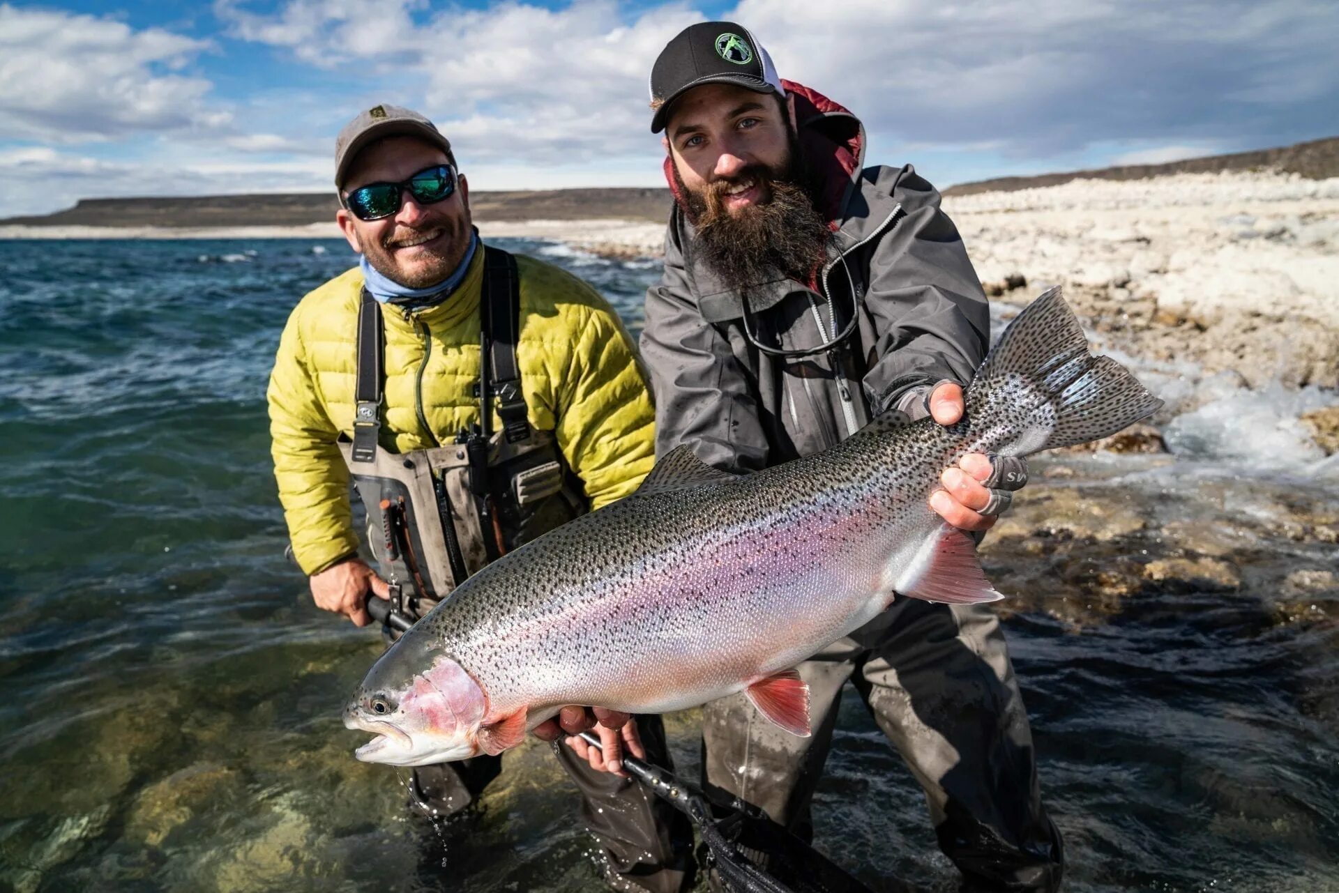 Area trout. Рыбалка на форель. Радужная форель. Пляж Радужная форель Челябинск. Рыбалка в Белокурихе форель.